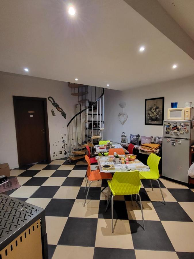 A Casa Di Luca 호텔 메디글리아 외부 사진